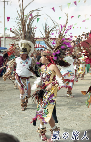 メキシコ　先住民のダンスの写真