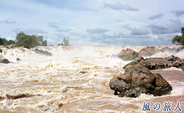 ラオス　コーンパペンの滝の写真