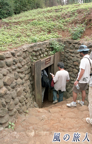 ベトナム　DMZツアー　ビンモック地下トンネルの写真