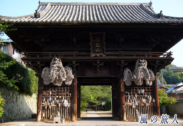 尾道2007年　西國寺の仁王門の写真