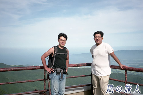 白雲台の展望台での記念撮影　佐渡島一周ツーリングの写真